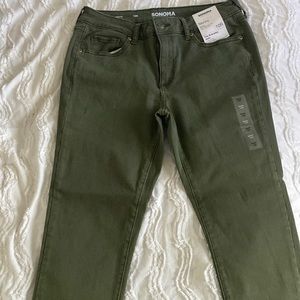 Brand new Sonoma skinny jeans.